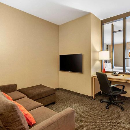Cambria Hotel Akron - Canton Airport Uniontown Εξωτερικό φωτογραφία
