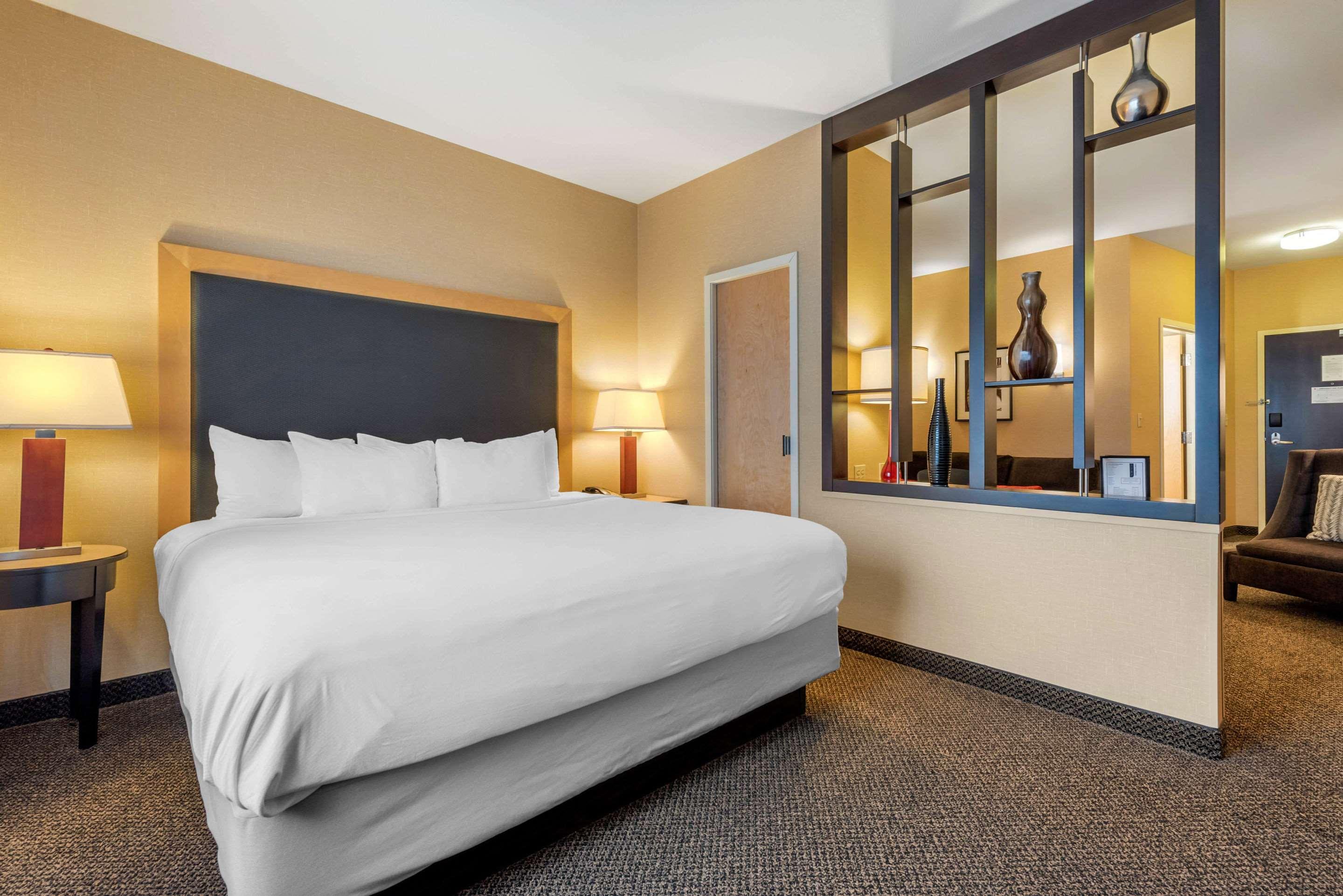 Cambria Hotel Akron - Canton Airport Uniontown Εξωτερικό φωτογραφία
