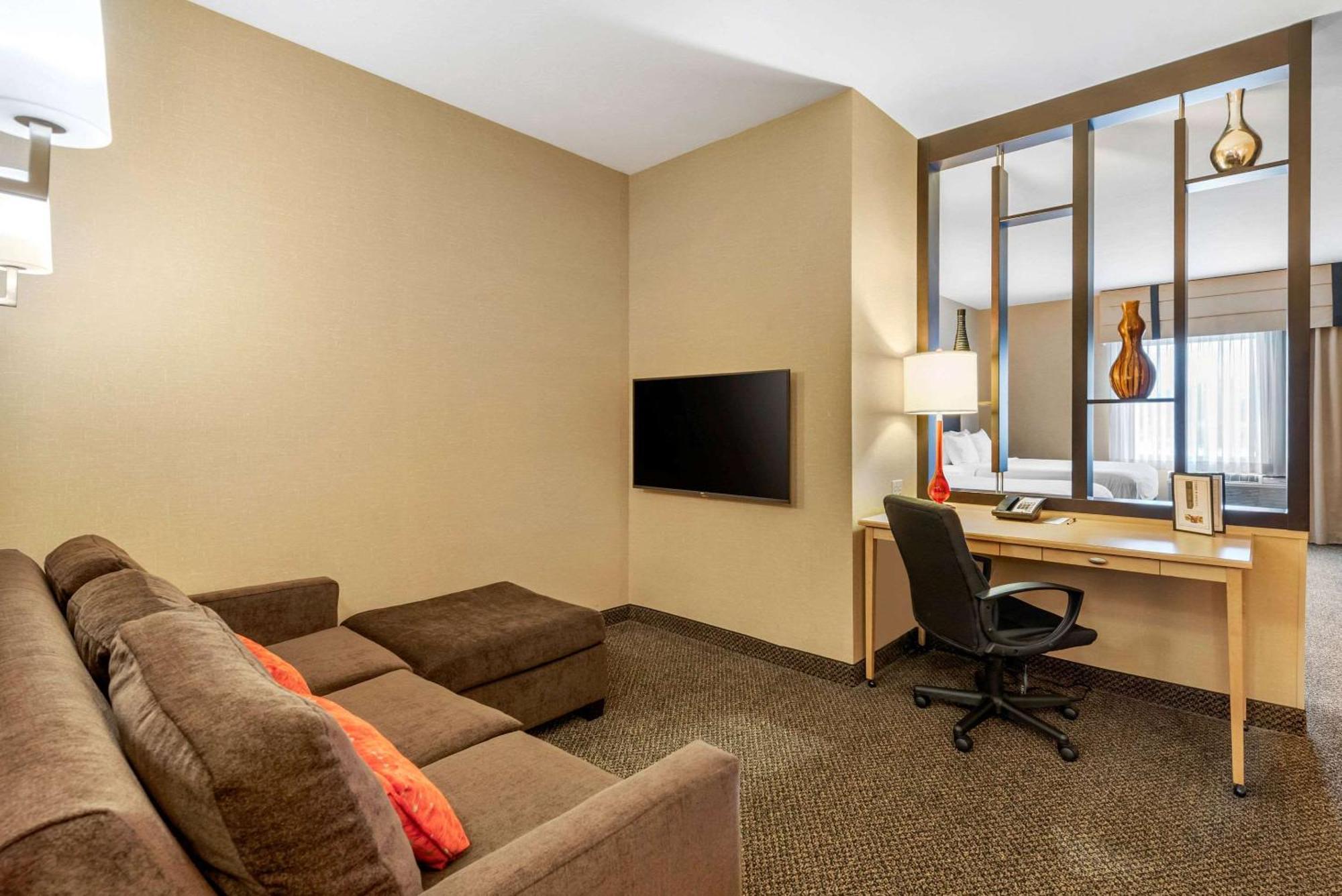 Cambria Hotel Akron - Canton Airport Uniontown Εξωτερικό φωτογραφία
