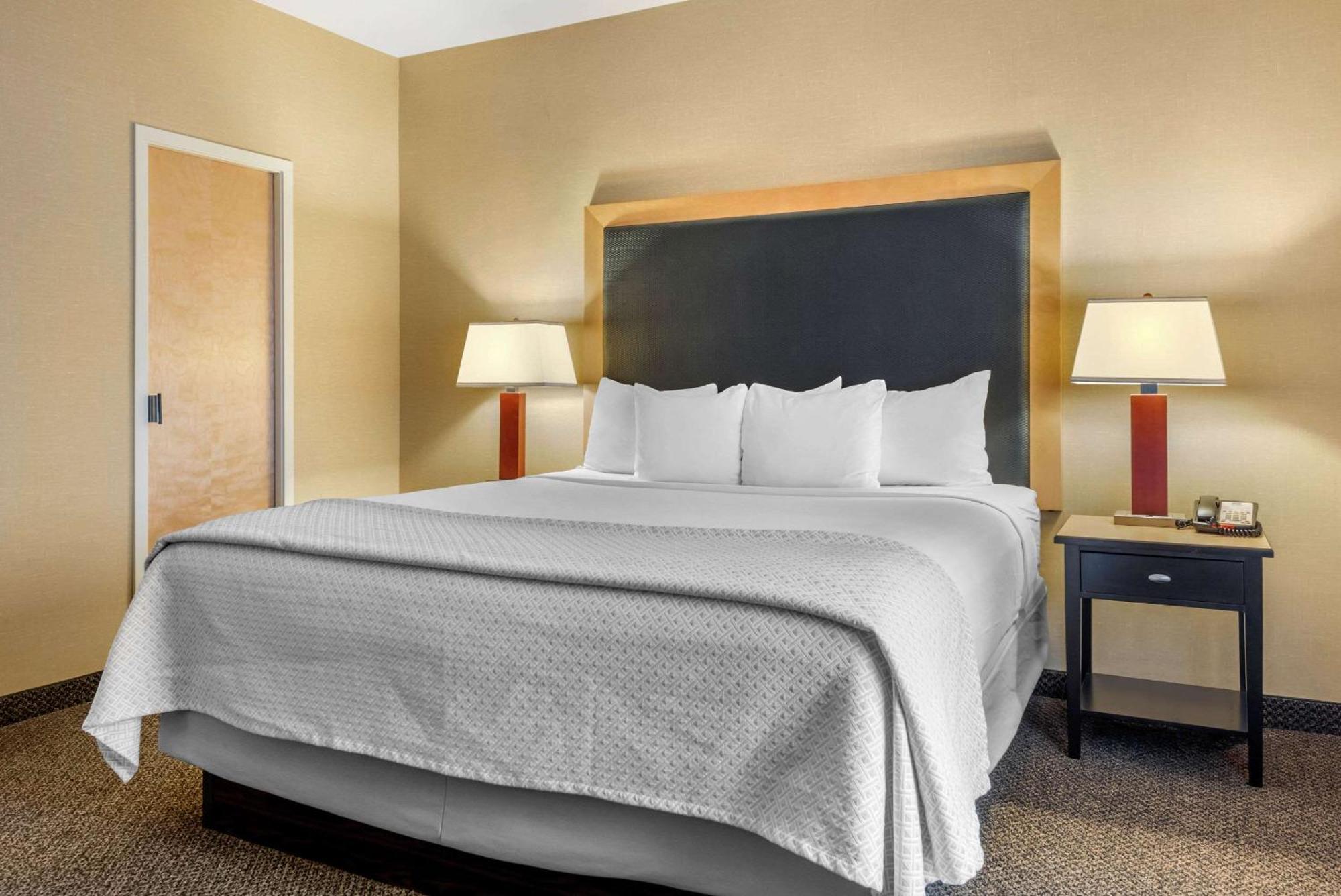 Cambria Hotel Akron - Canton Airport Uniontown Εξωτερικό φωτογραφία