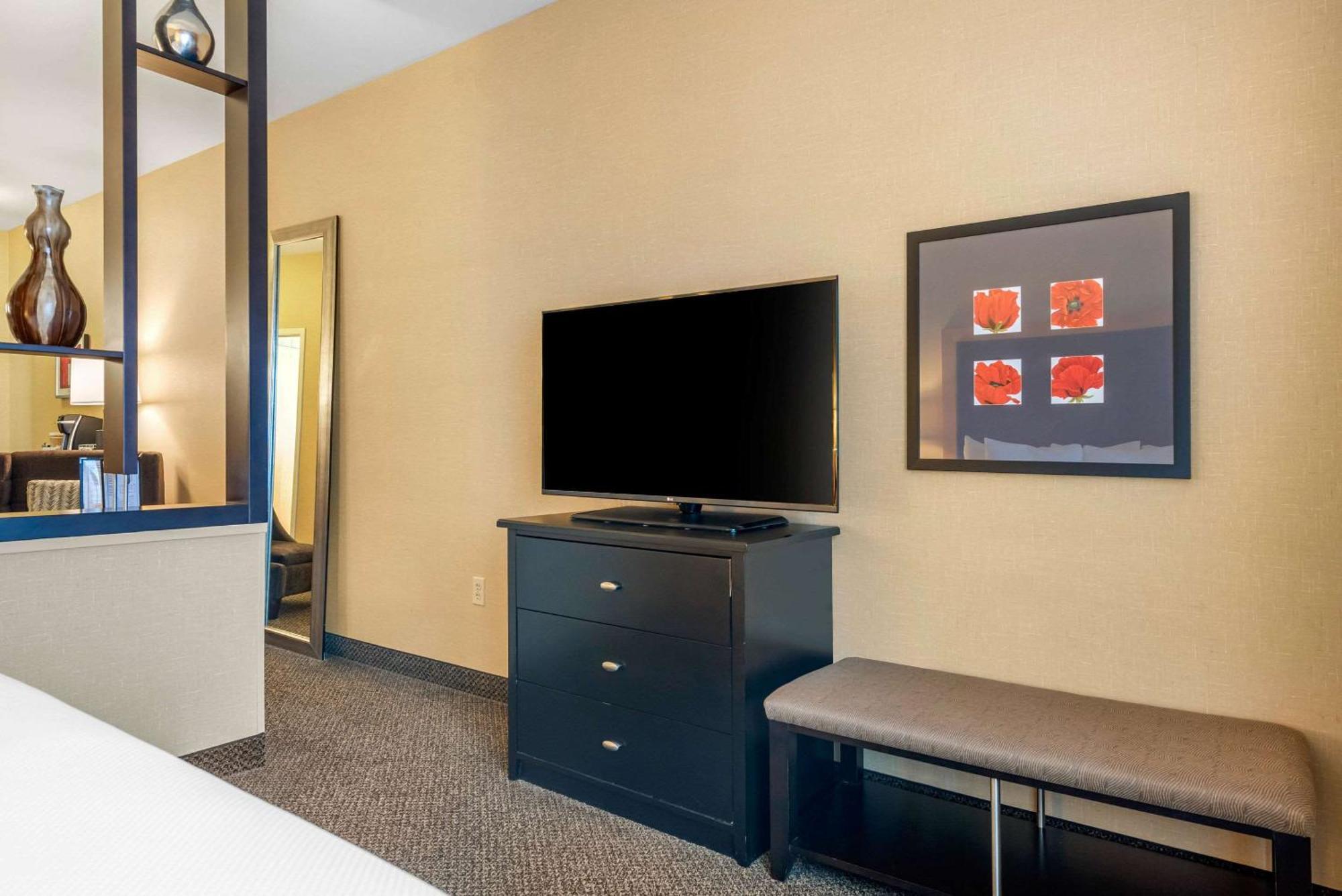 Cambria Hotel Akron - Canton Airport Uniontown Εξωτερικό φωτογραφία